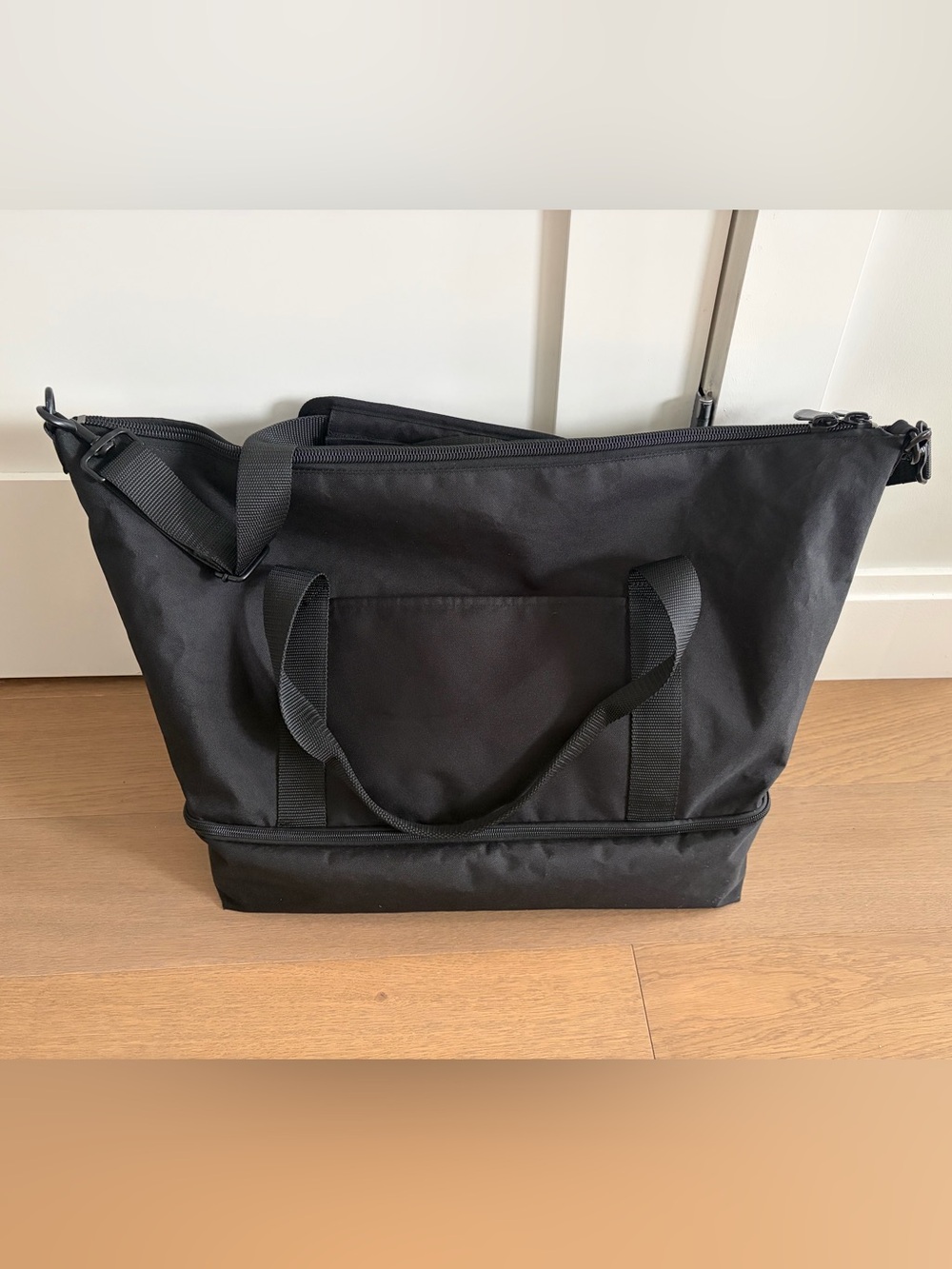Catalina Deluxe bag in black recycled poly